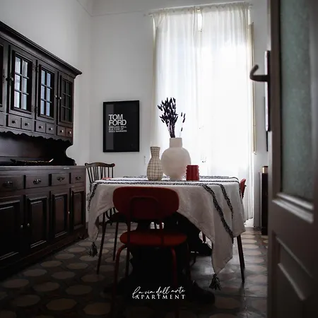 Apartment La Via Dell'arte *