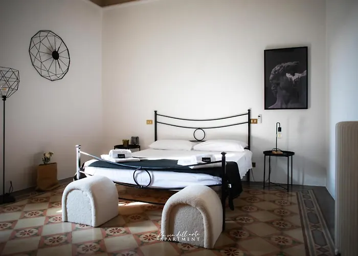 La Via Dell'arte Апартаменты *